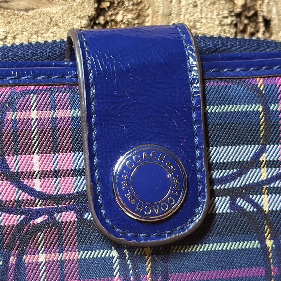 COACH Signature Tartan Snap Wallet - Picture 3 of 16